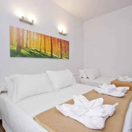 Barcelona City Hotel מלון ברצלונה