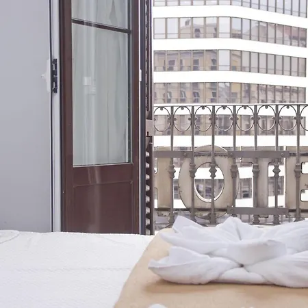 מלון Barcelona City Hotel