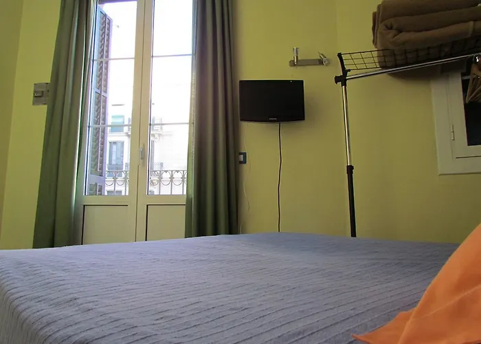 Barcelona City Hotel *